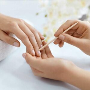 manicure hybrydowy