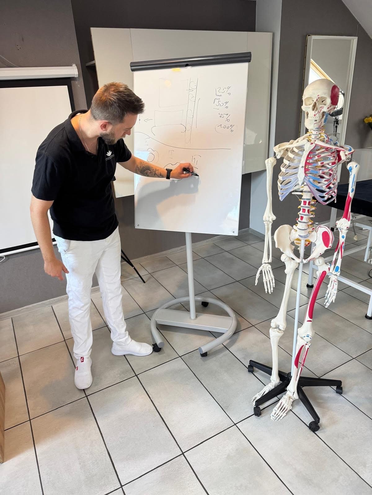 Kompleksowa terapia w problemach kręgosłupa odcinka lędźwiowo-krzyżowego (zawiera taping, masaż tkanek głębokich) - obrazek 8