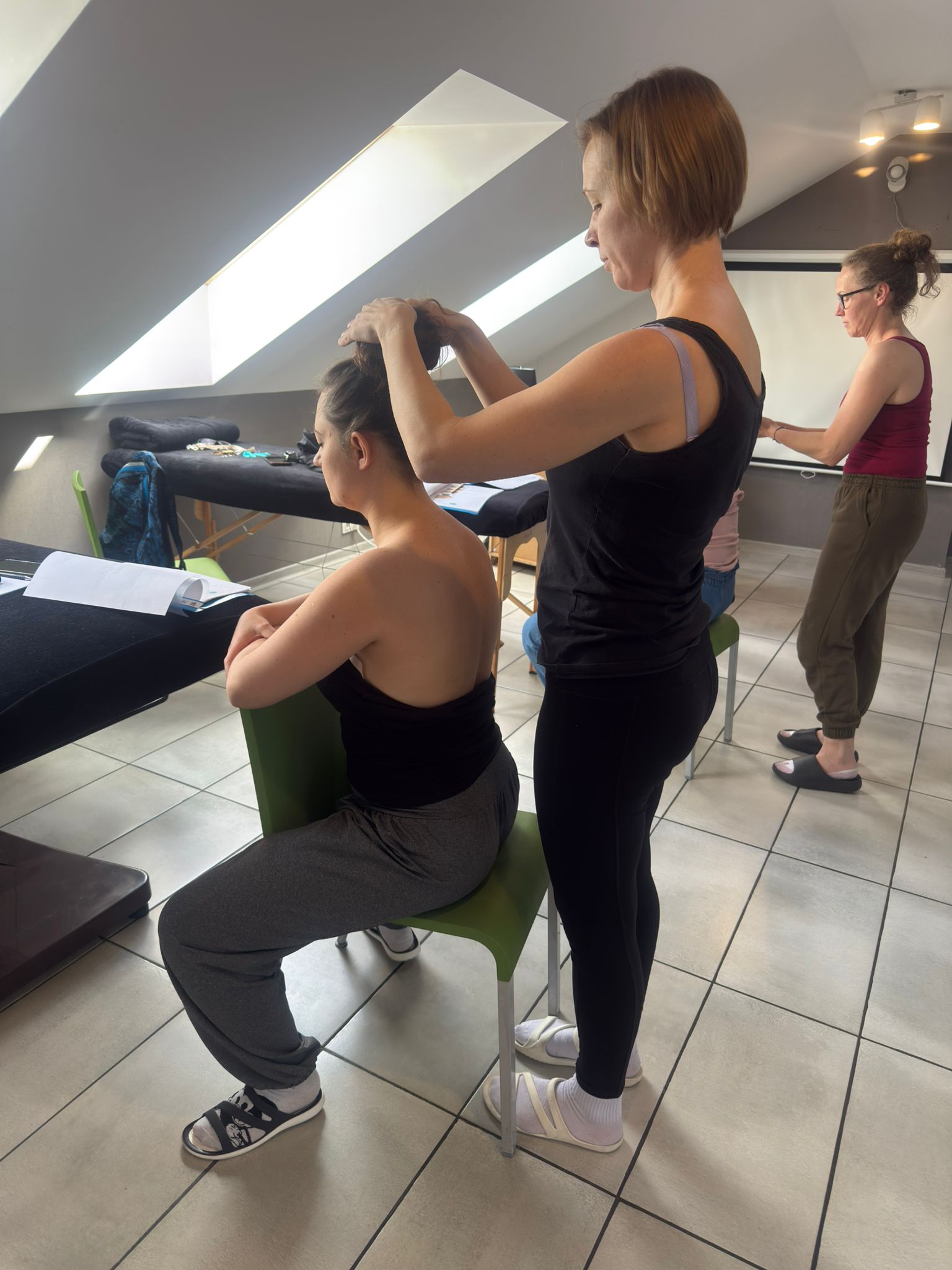 Indyjski masaż głowy - obrazek 4