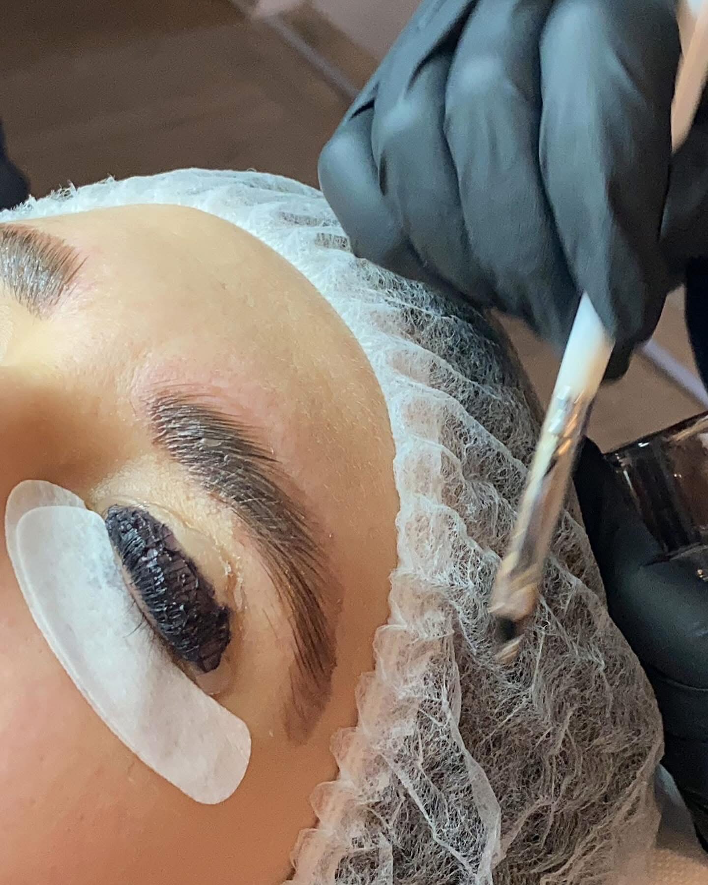 Laminacja (lifting) rzęs - obrazek 2